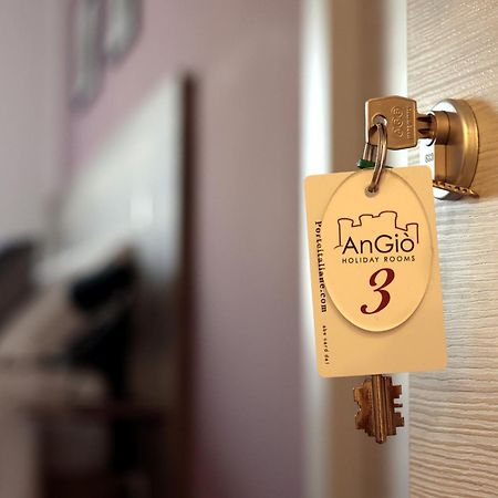 Angio Holiday Rooms Неаполь Экстерьер фото
